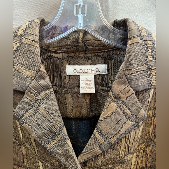 NWT C.L.O.T.H.E.S. Bronze/copper button down top - Picture 3 of 6
